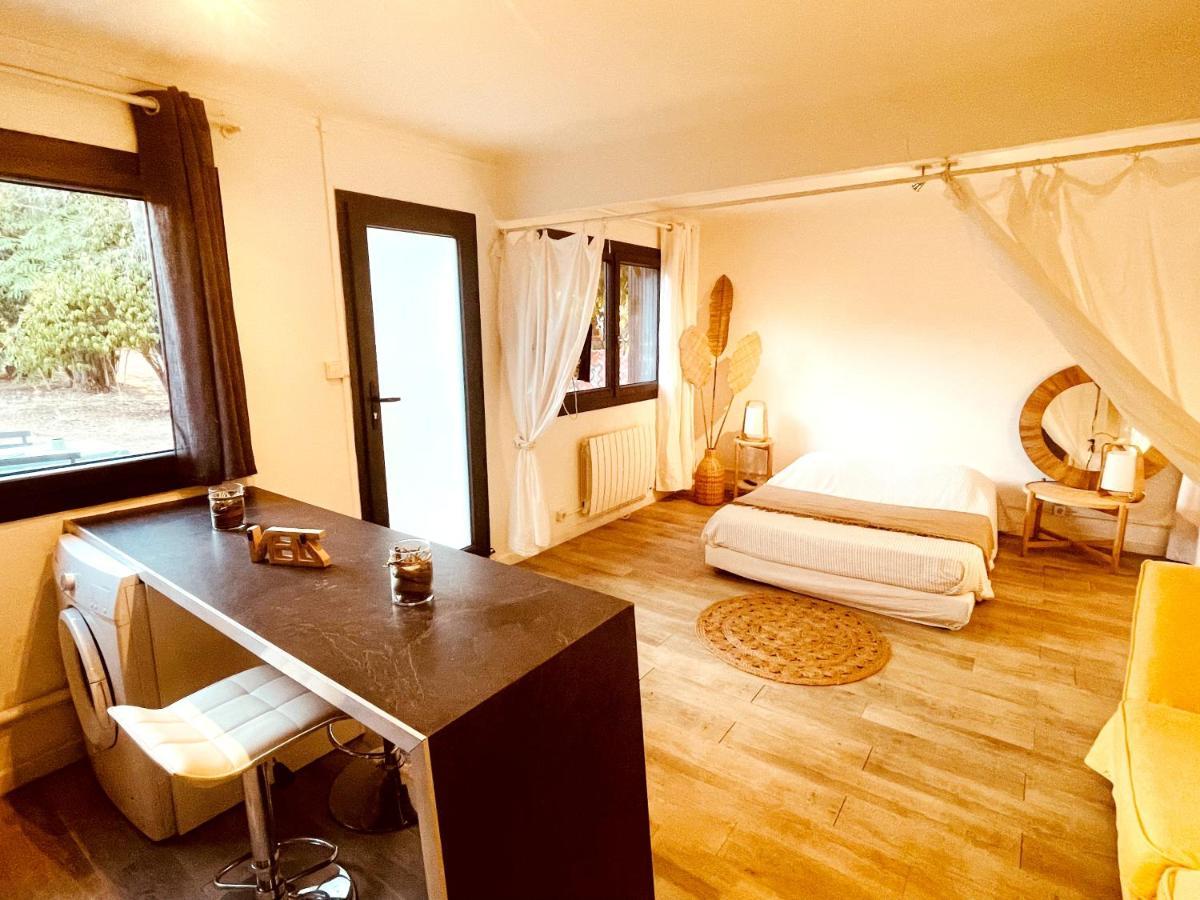 Superbe Appartement Boheme Dans Les Vignes Nimes Luaran gambar