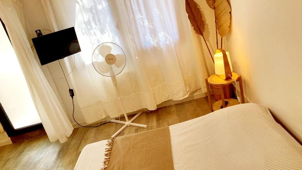 Superbe Appartement Boheme Dans Les Vignes Nimes Luaran gambar